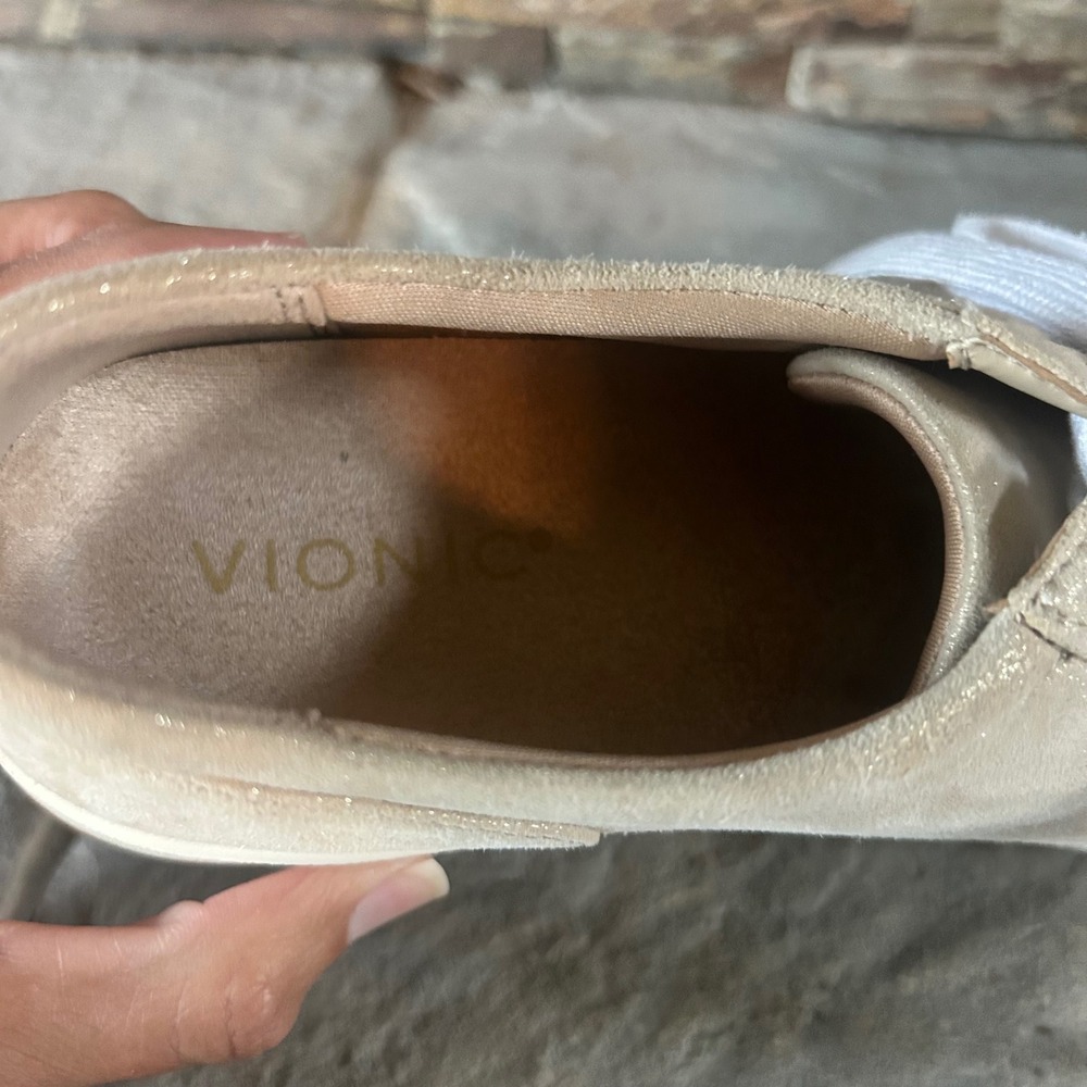 Vionic Winny Gold Metallic Comfort Sneakers Size 9 - Picture 6 of 7